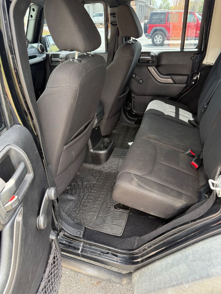 2014 Jeep Wrangler Unlimited Sport - Photo 9